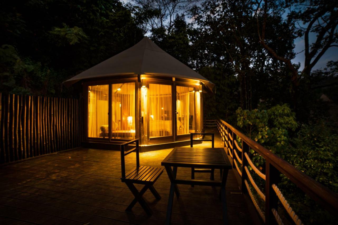 The Pavilions Himalayas Lake View Покхара Экстерьер фото